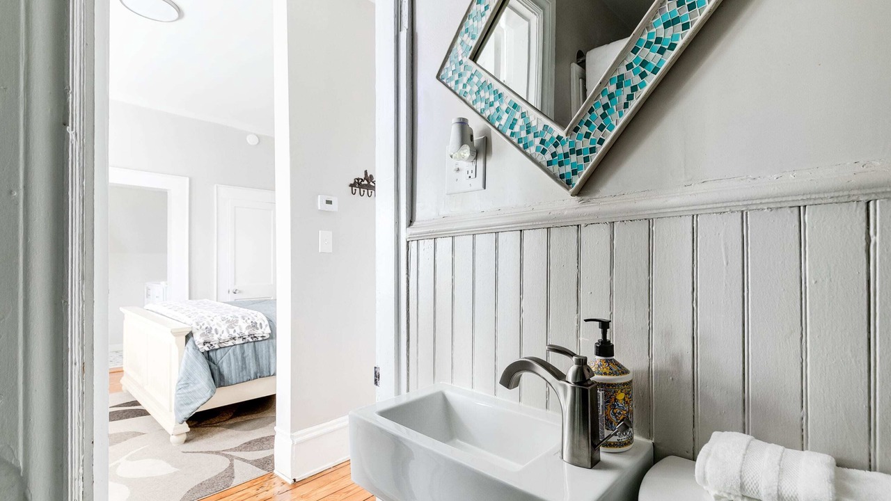 Photo of Bathroom in Fan District