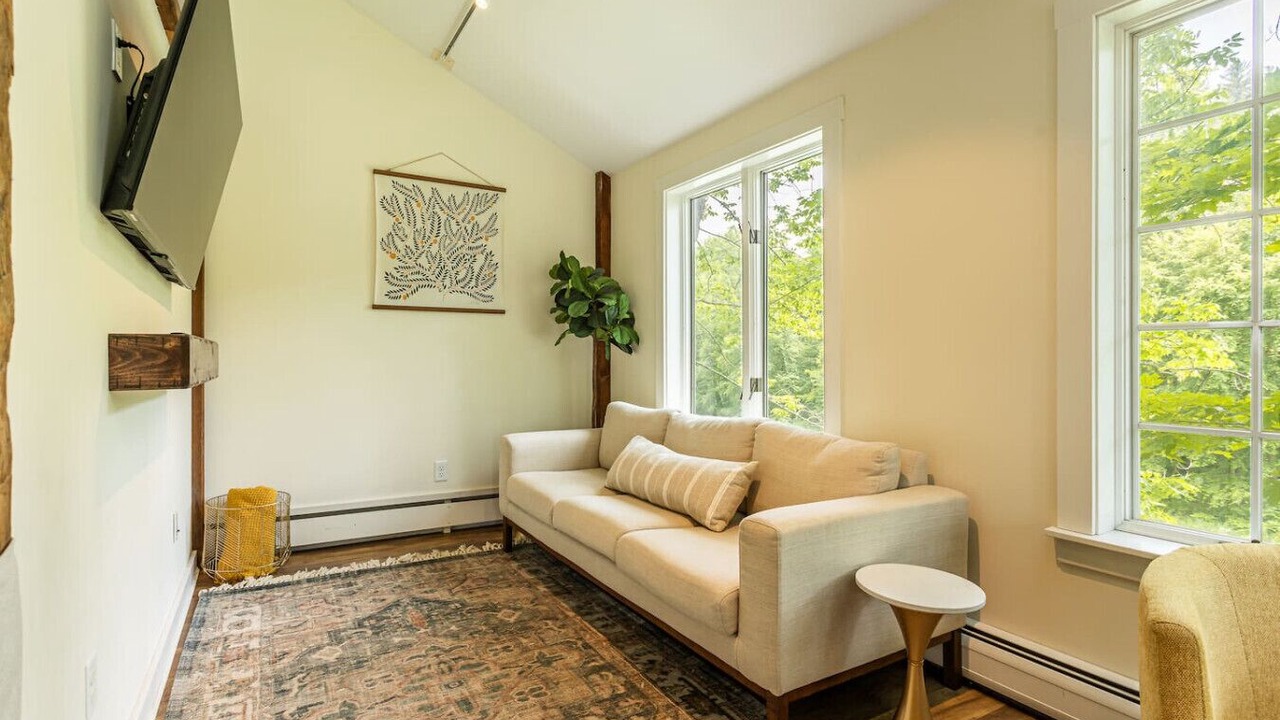 Photo of Livingroom in Bridgewater
