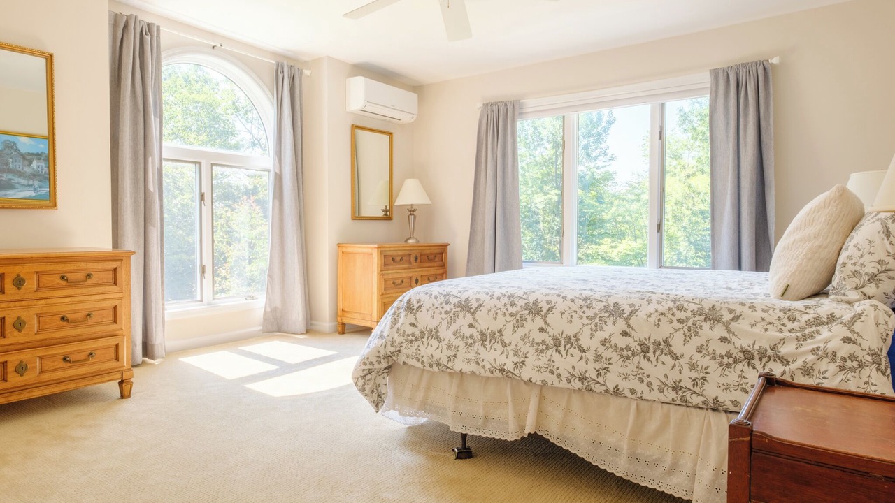 Photo of Bedroom in Maplecrest