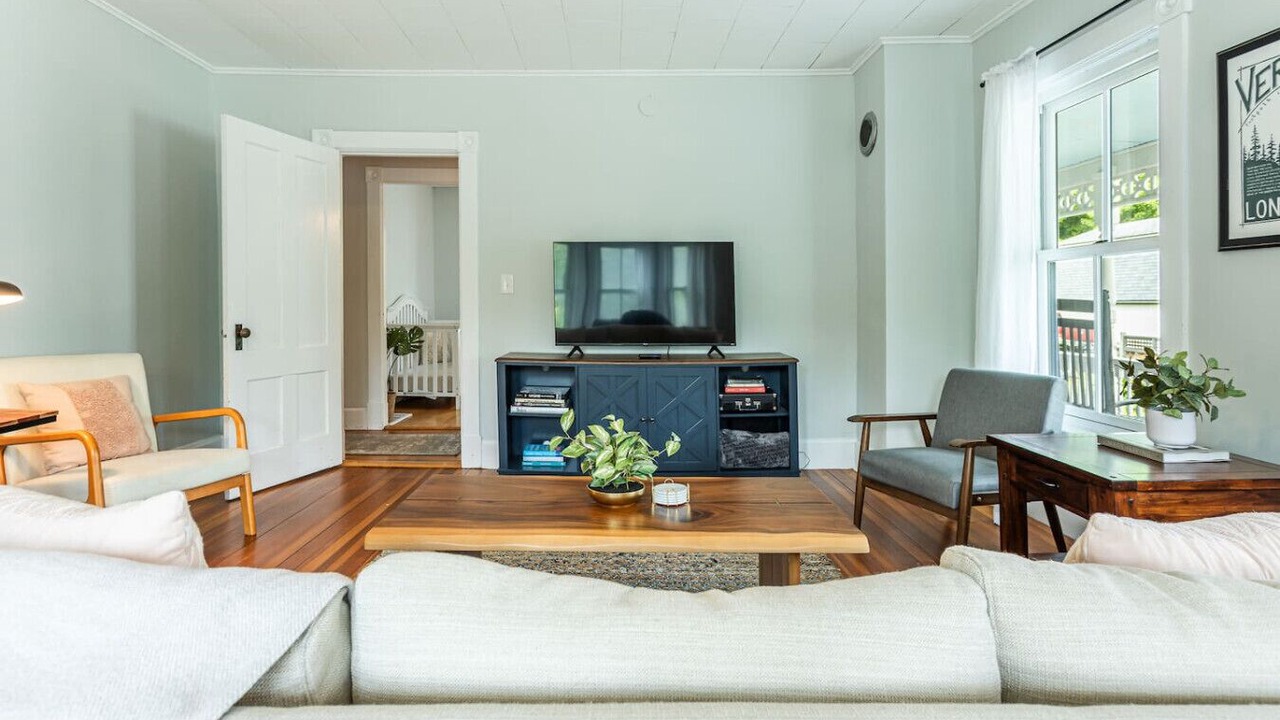 Photo of Livingroom in Bridgewater