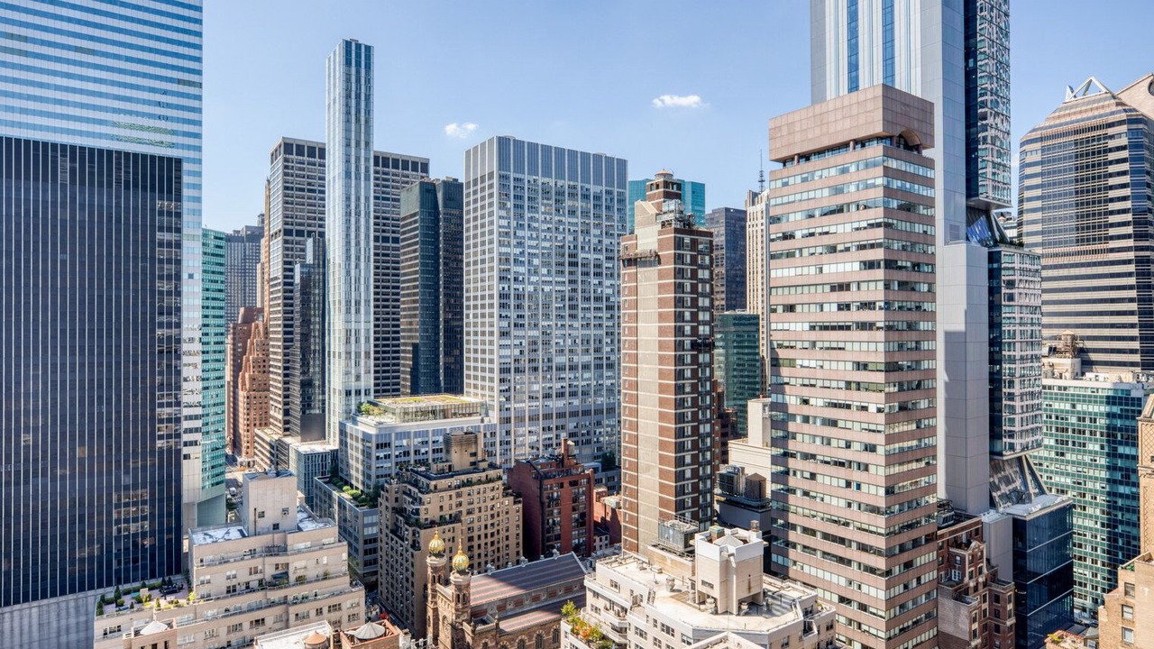 Photo of Others in Sutton Place