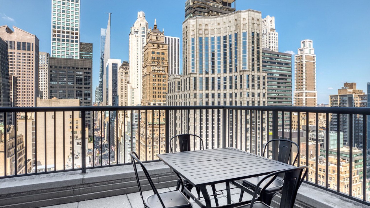Photo of Outdoor in Sutton Place