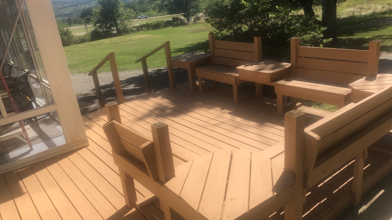 Photo of Patio Balcony in Town of Reading