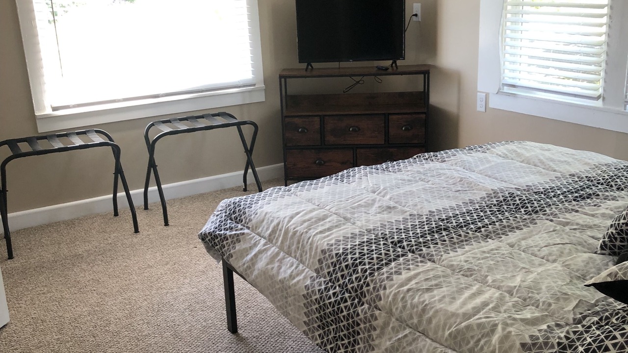 Photo of Bedroom in Town of Reading