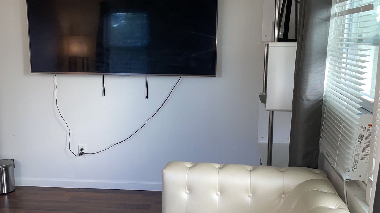 Photo of Livingroom in Hicksville