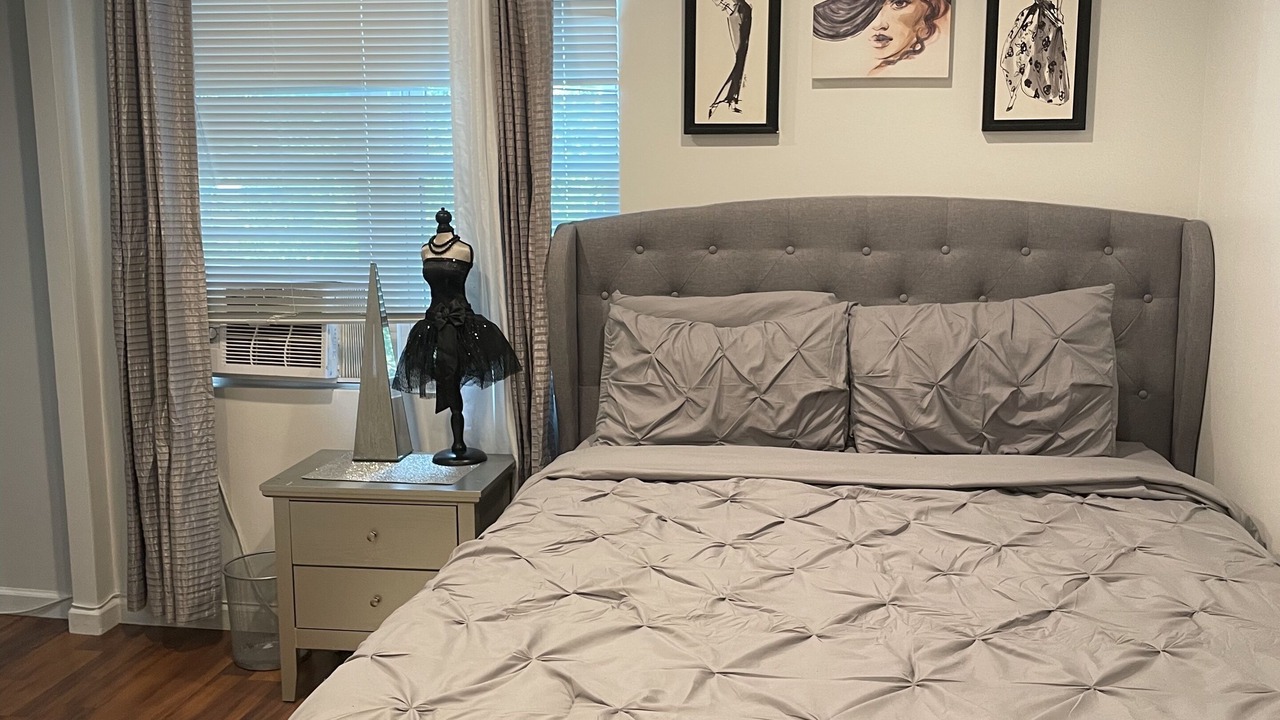 Photo of Bedroom in Hicksville