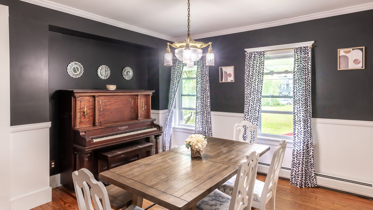 Photo of Livingroom in Littleton