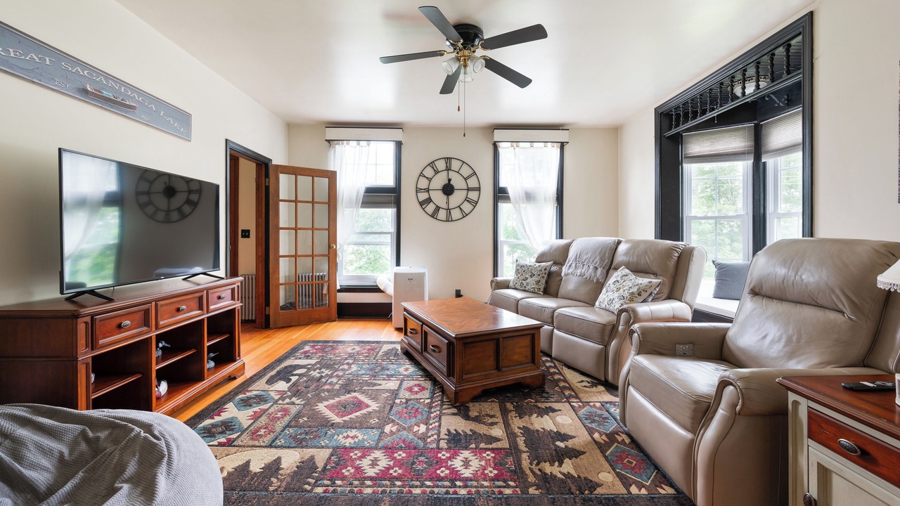 Photo of Livingroom in Northville