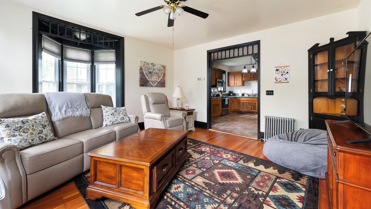 Photo of Livingroom in Northville
