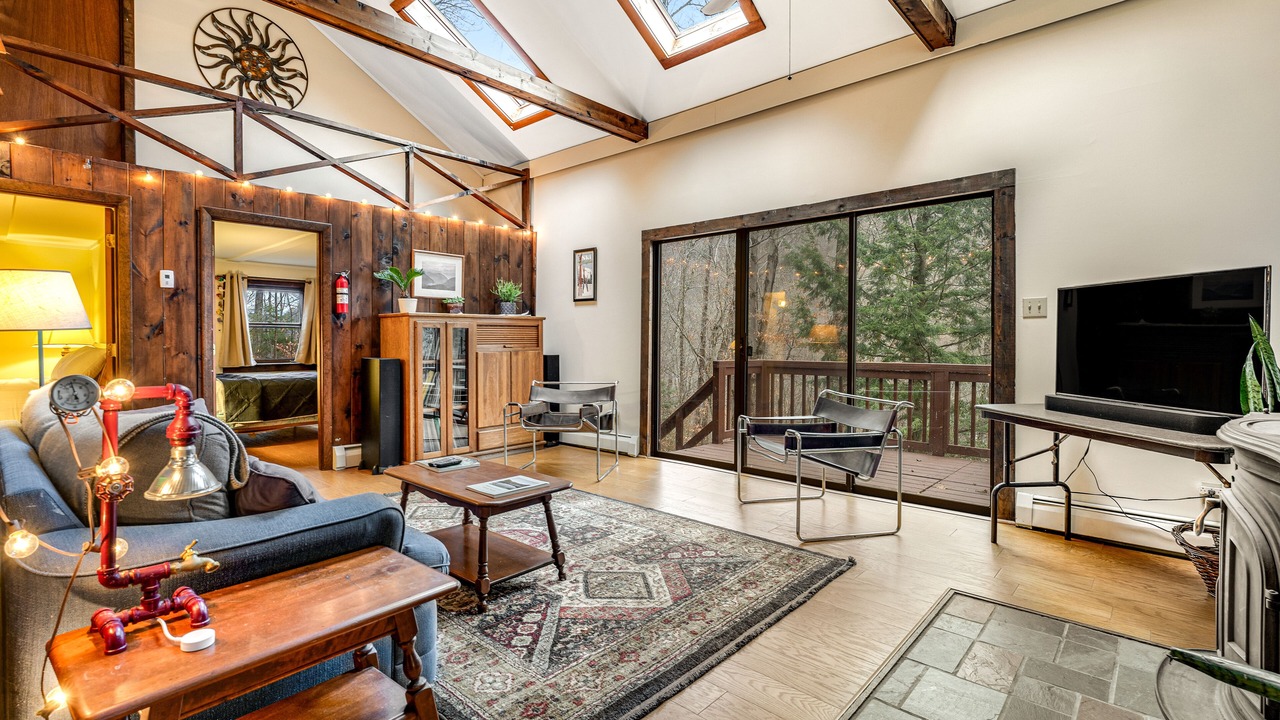 Photo of Livingroom in Central Vermont- Killington