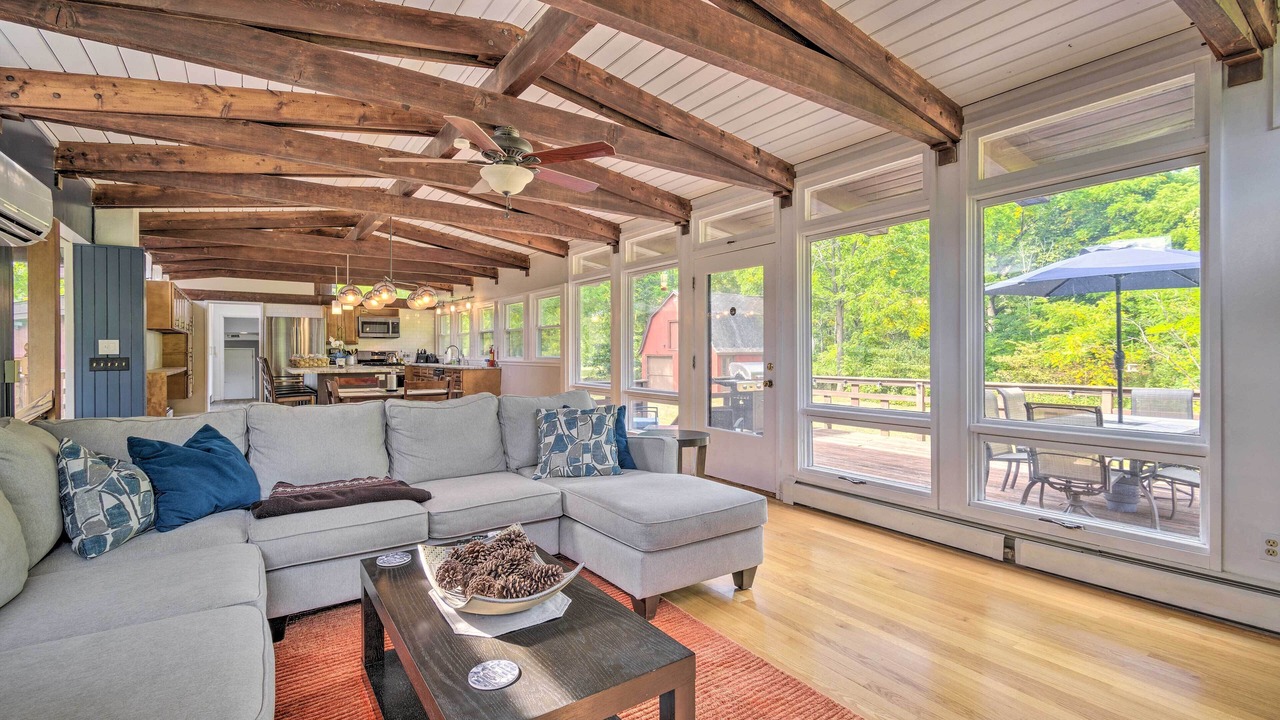Photo of Livingroom in Webster