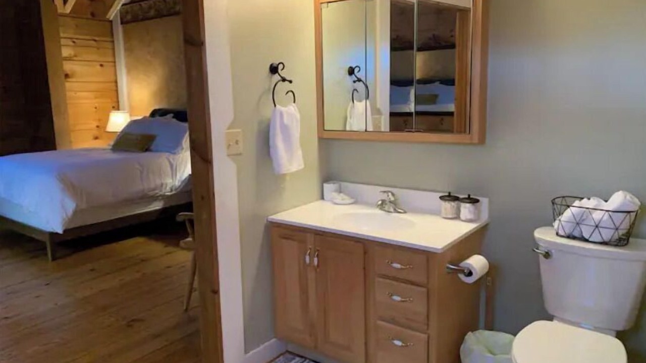 Photo of Bedroom in Timberville