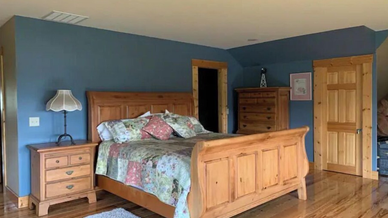 Photo of Bedroom in Timberville