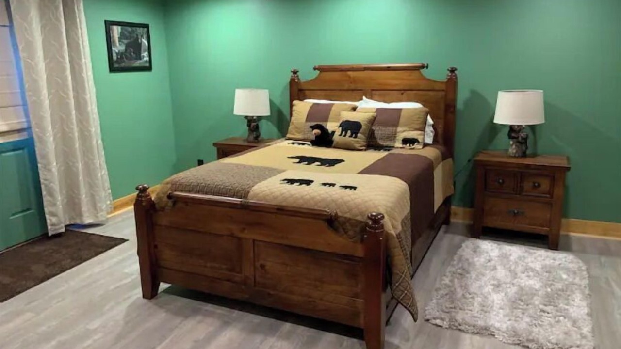 Photo of Bedroom in Timberville