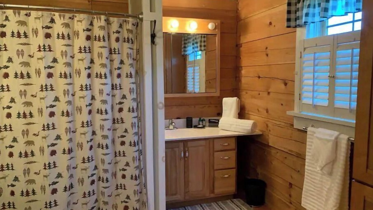 Photo of Bathroom in Timberville