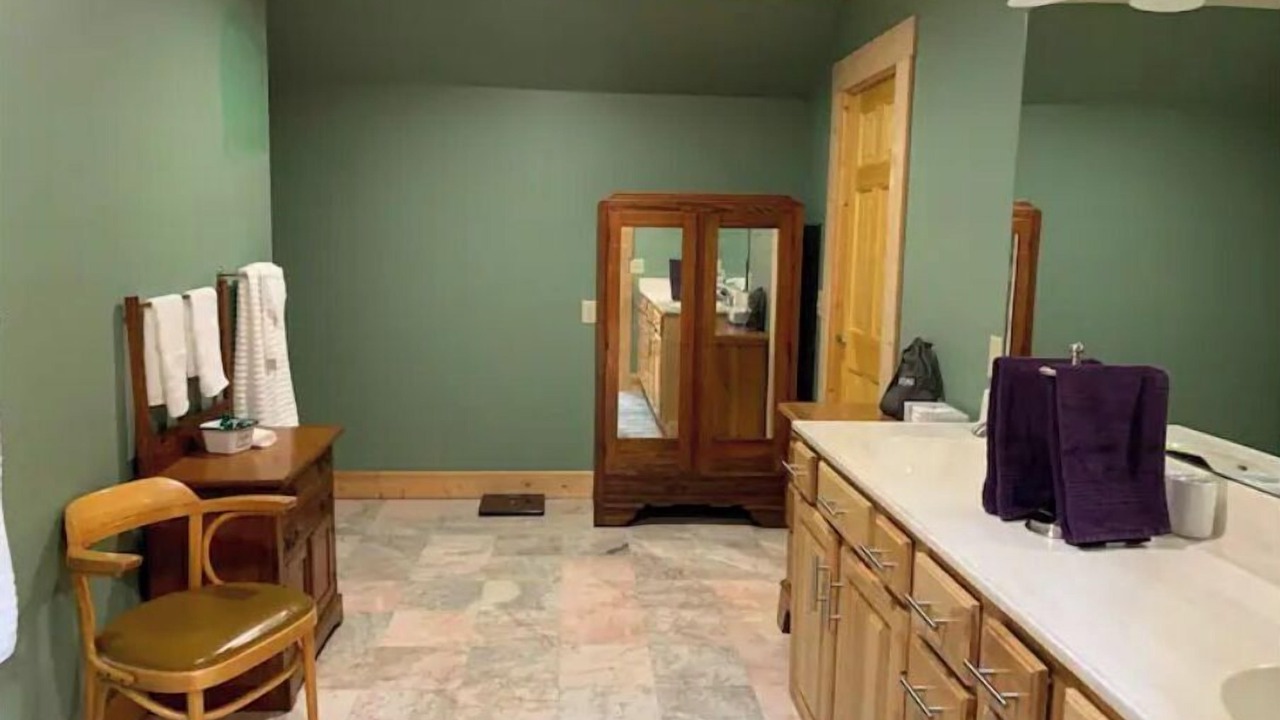 Photo of Bedroom in Timberville