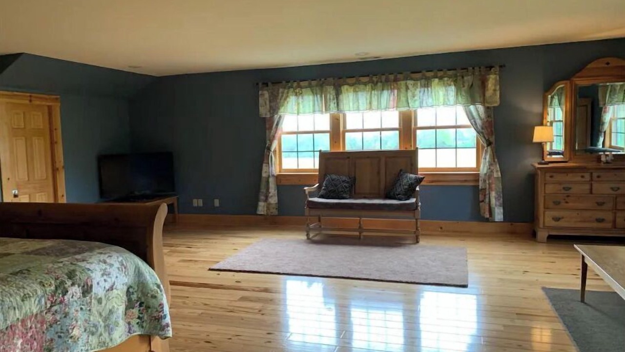 Photo of Bedroom in Timberville