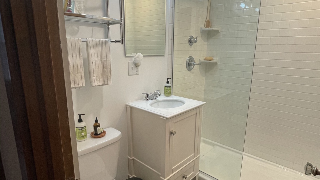 Photo of Bathroom in Hudson
