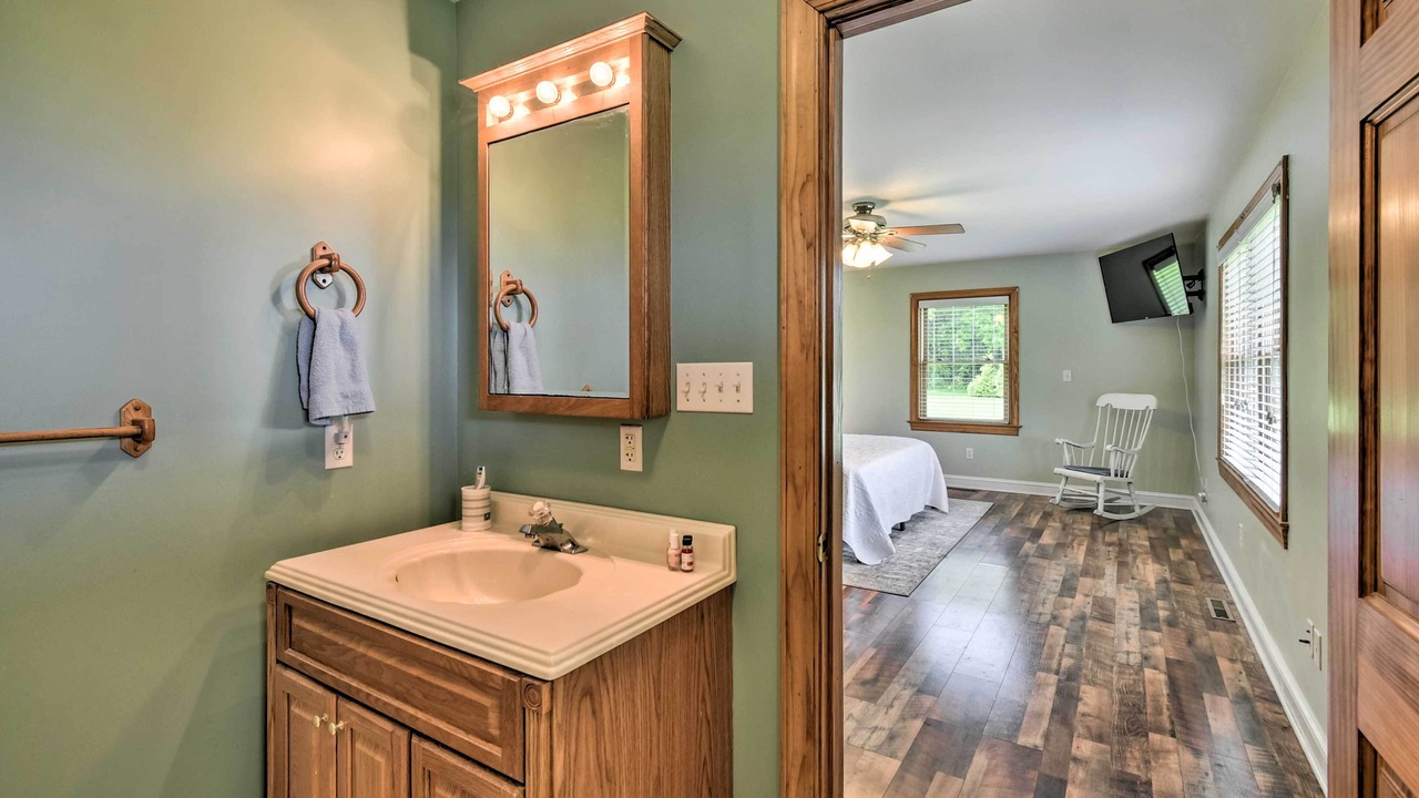 Photo of Bedroom in Painter
