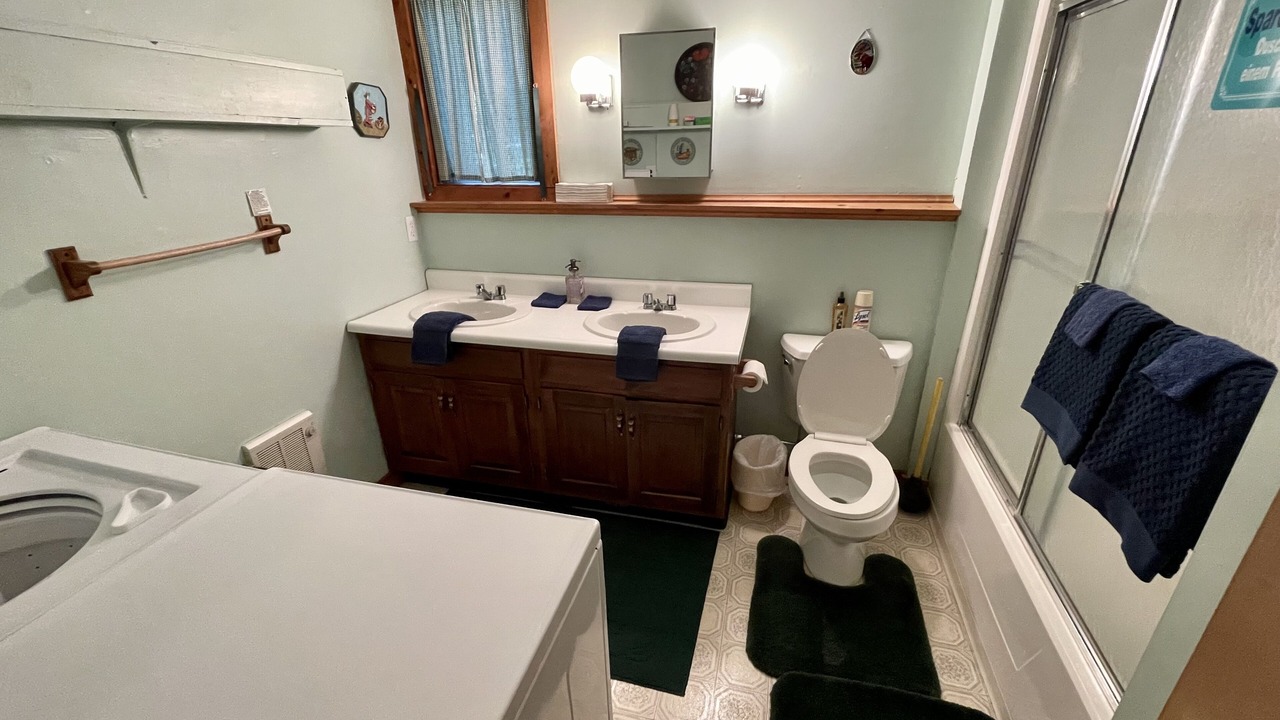 Photo of Bathroom in Londonderry