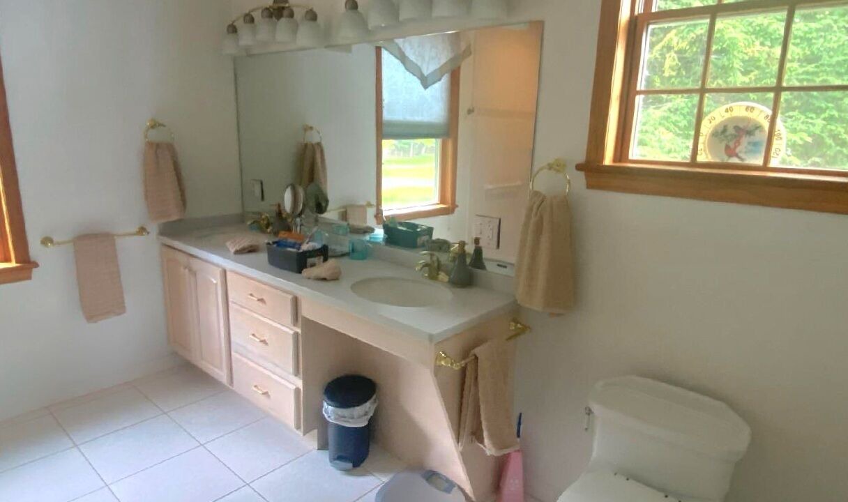 Photo of Bathroom in Pilot Knob