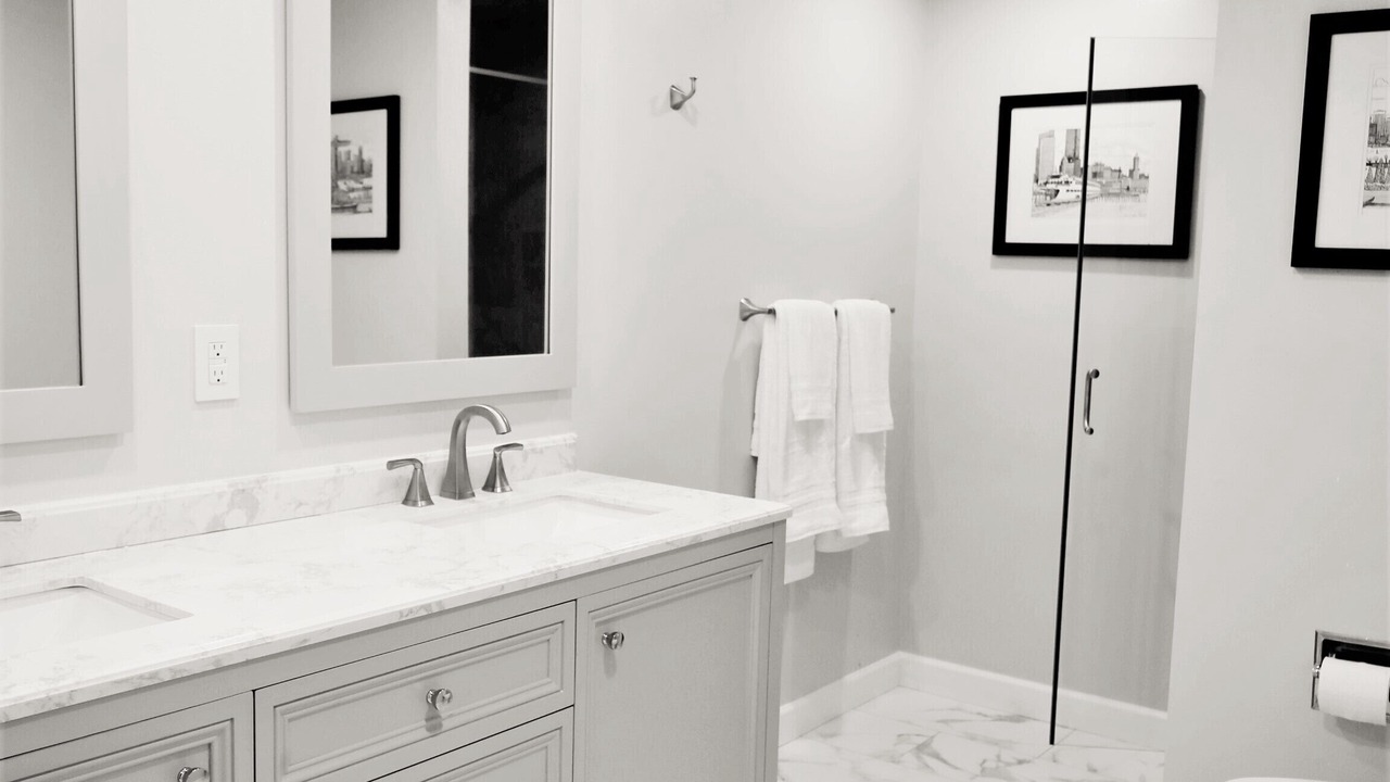 Photo of Bathroom in Kenmore