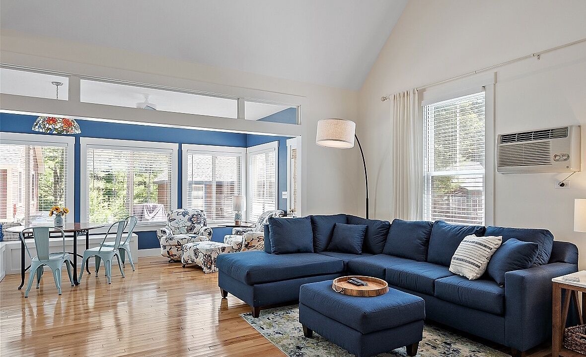 Photo of Livingroom in Summer Village