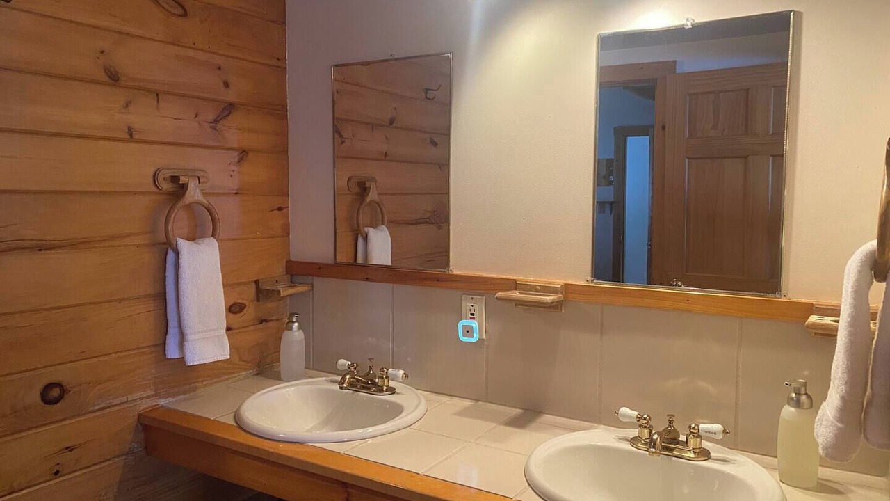 Photo of Bathroom in Greensboro Bend