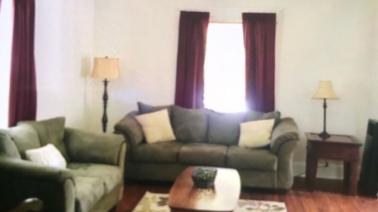 Photo of Livingroom in Oneonta