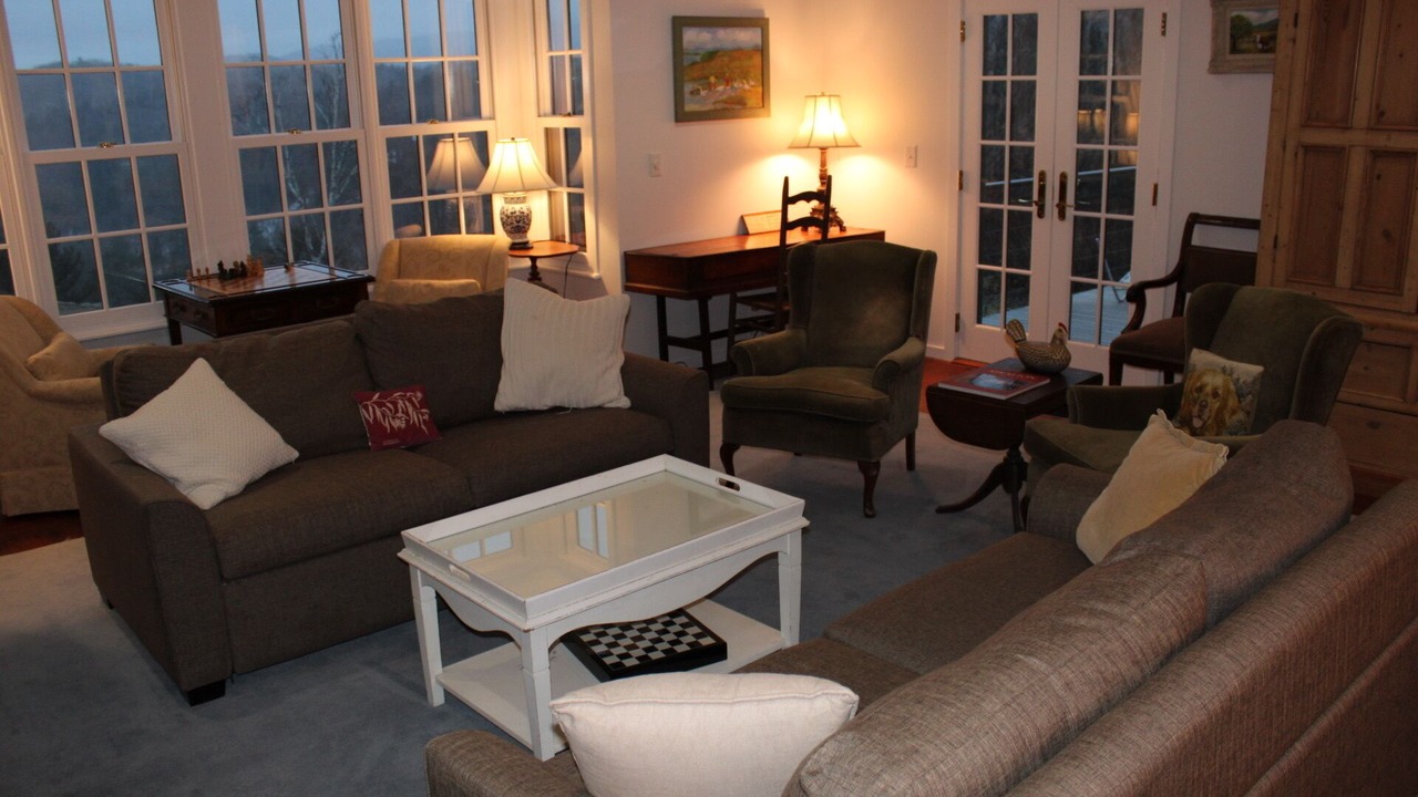 Photo of Livingroom in South Londonderry