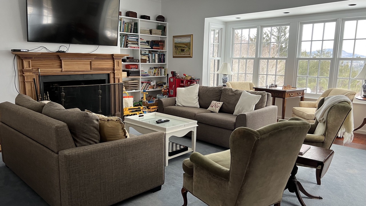 Photo of Livingroom in South Londonderry