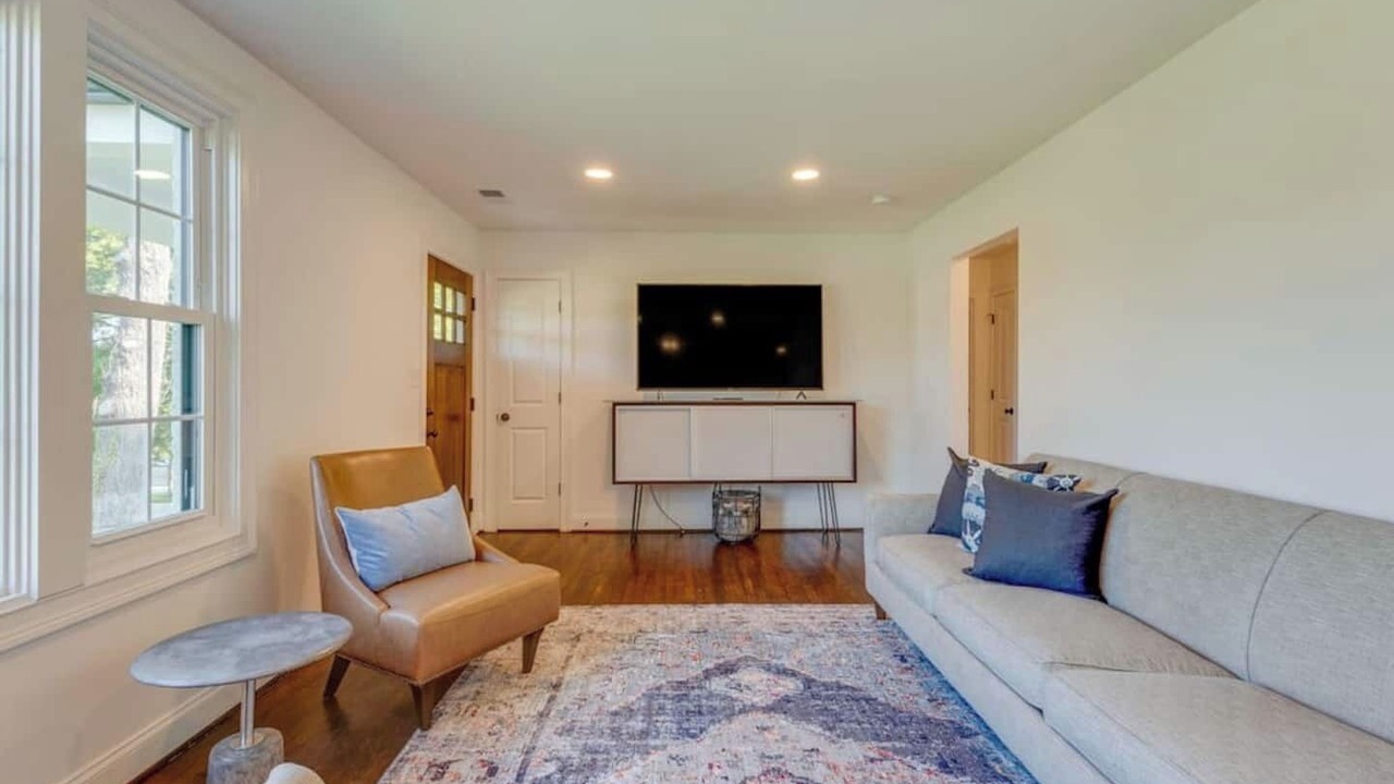 Photo of Livingroom in Madison