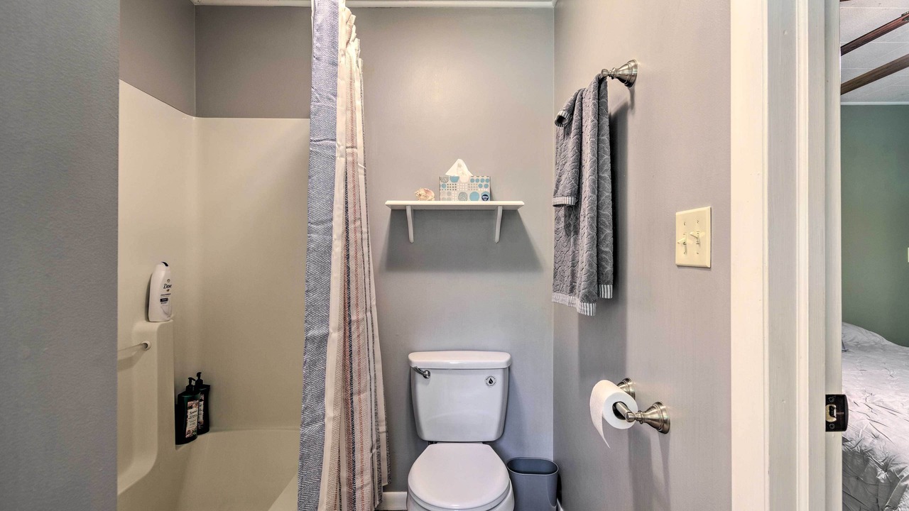 Photo of Bathroom in Ovid