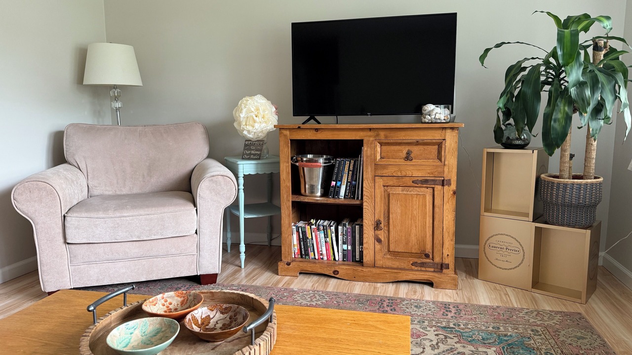 Photo of Livingroom in Hampton Bays