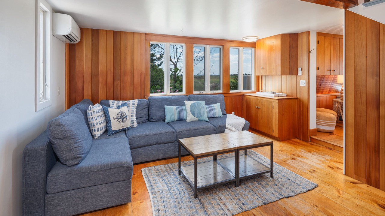 Photo of Livingroom in Newburyport