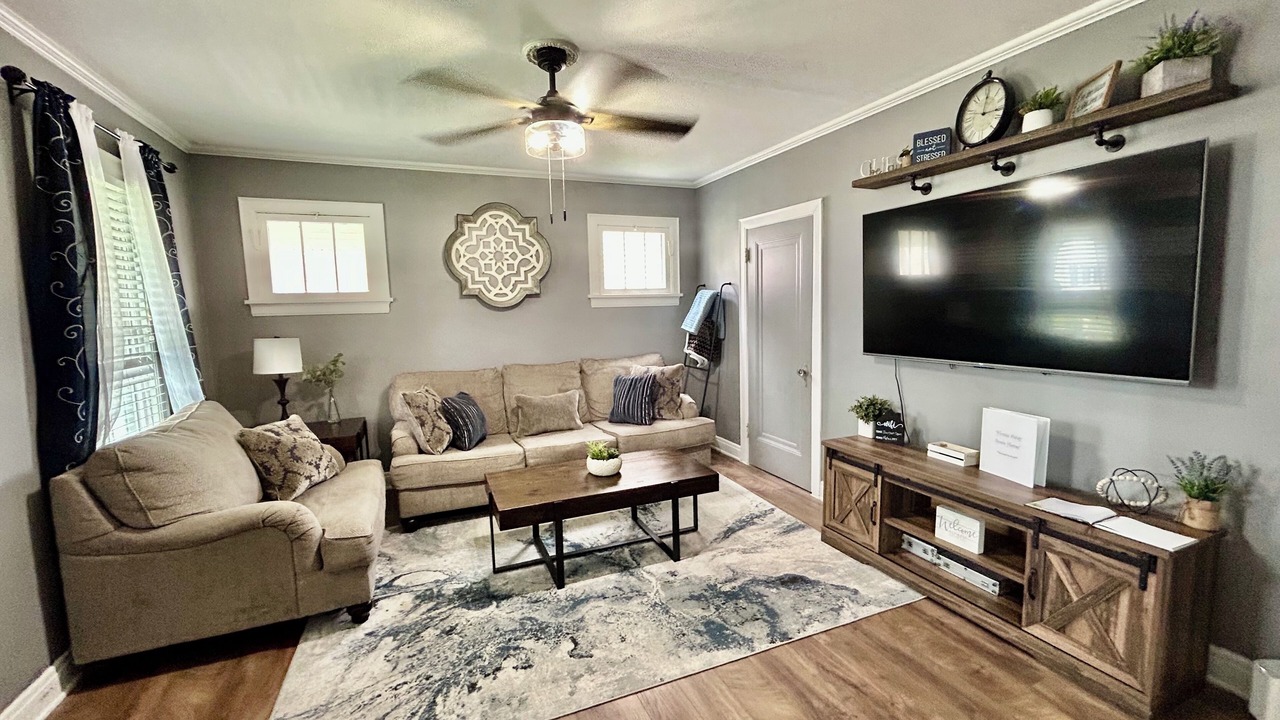 Photo of Livingroom in Weirton