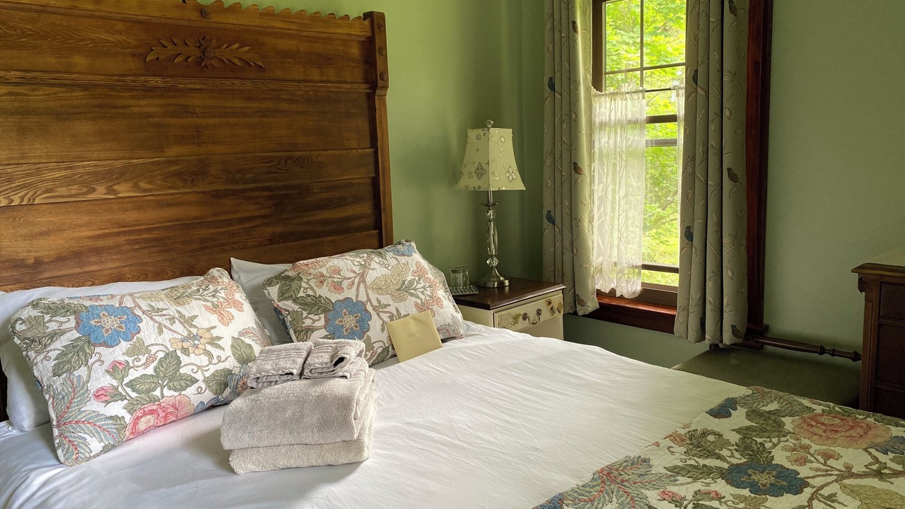 Photo of Bedroom in Clinton
