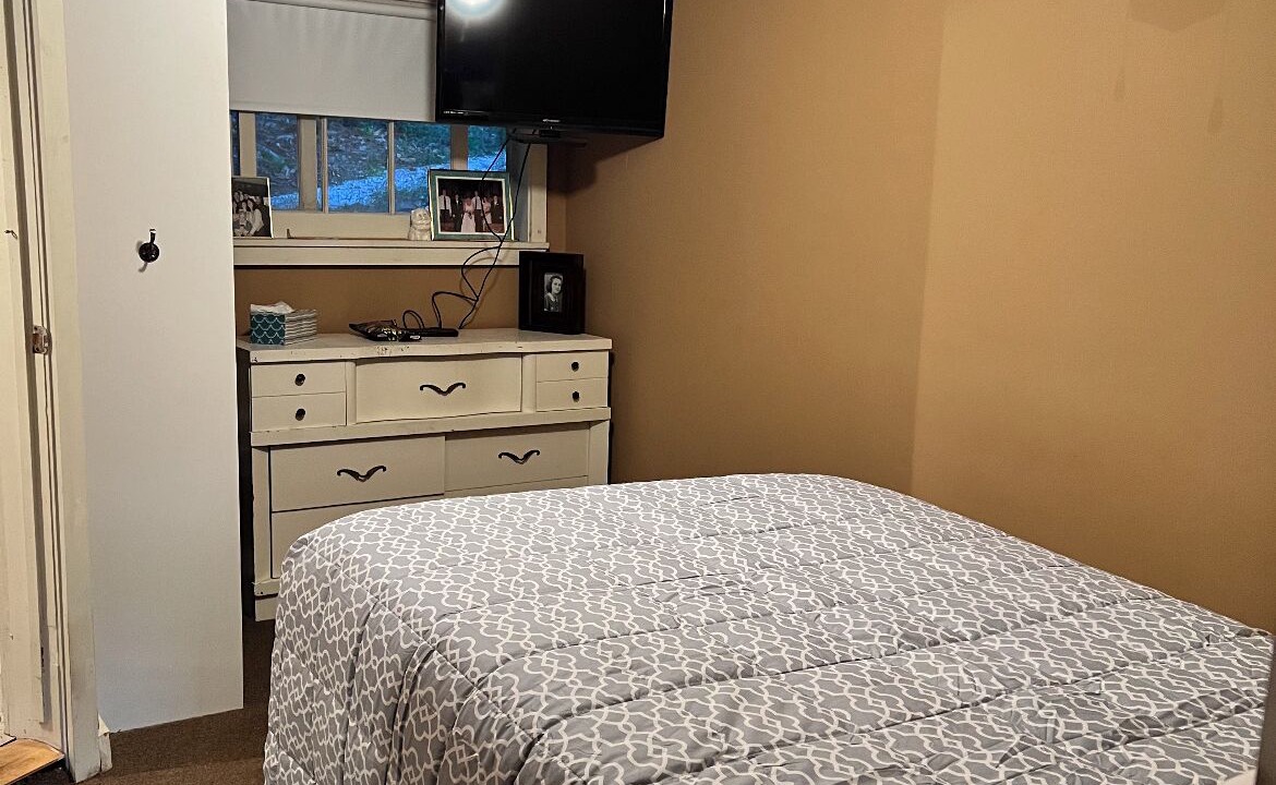 Photo of Bedroom in Moriah Center