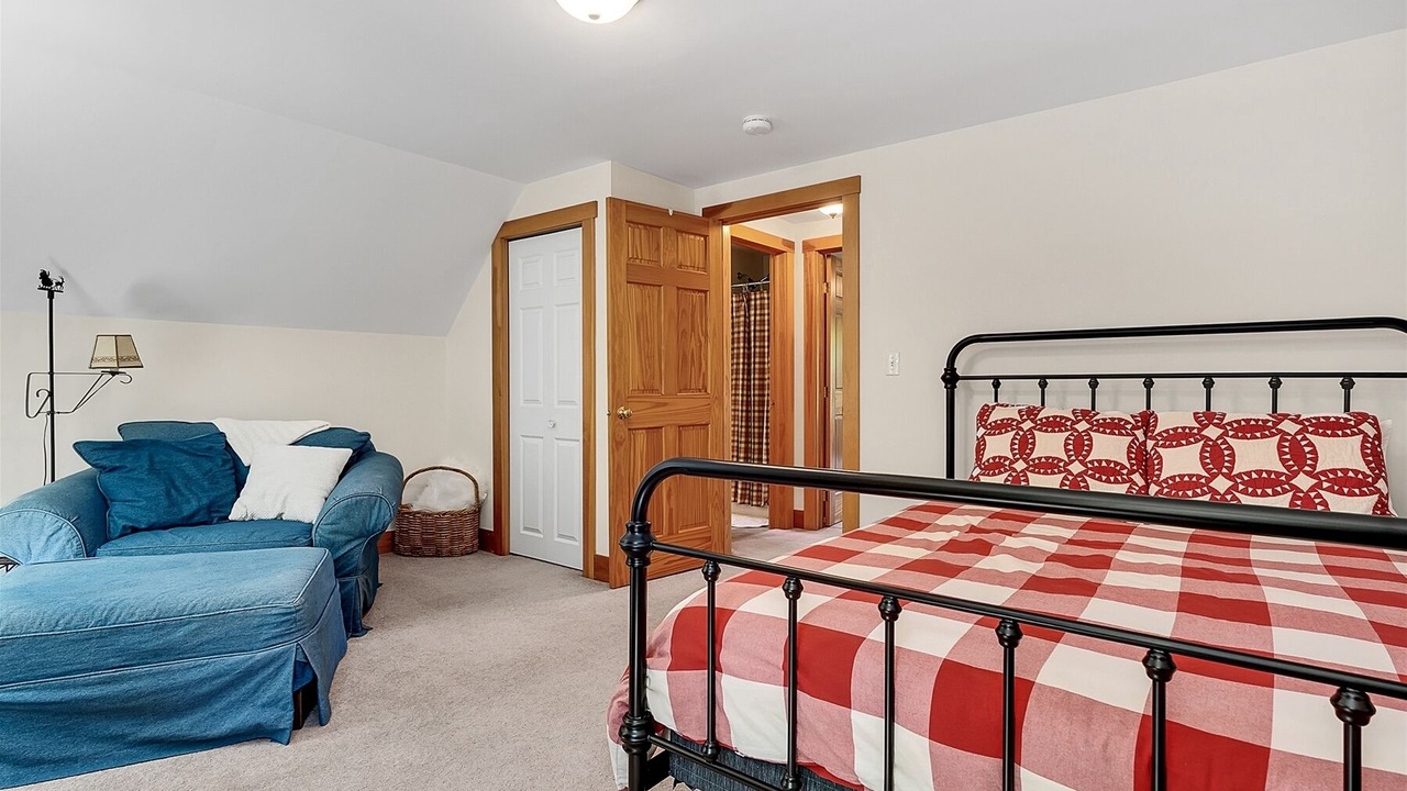 Photo of Bedroom in Bethel