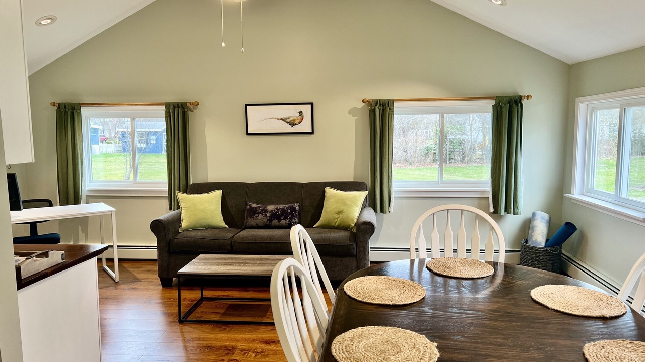Photo of Livingroom in Niagara County