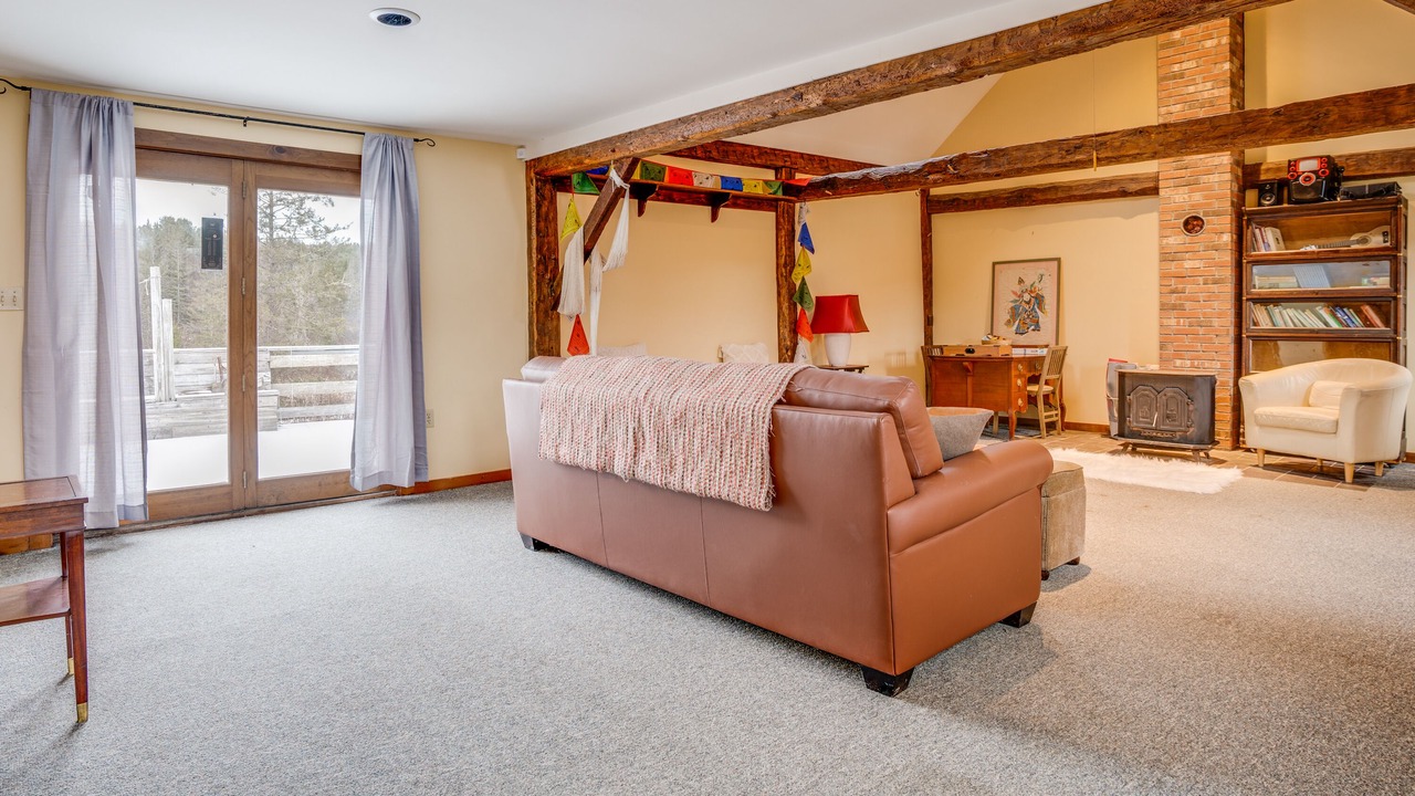 Photo of Livingroom in Corinth