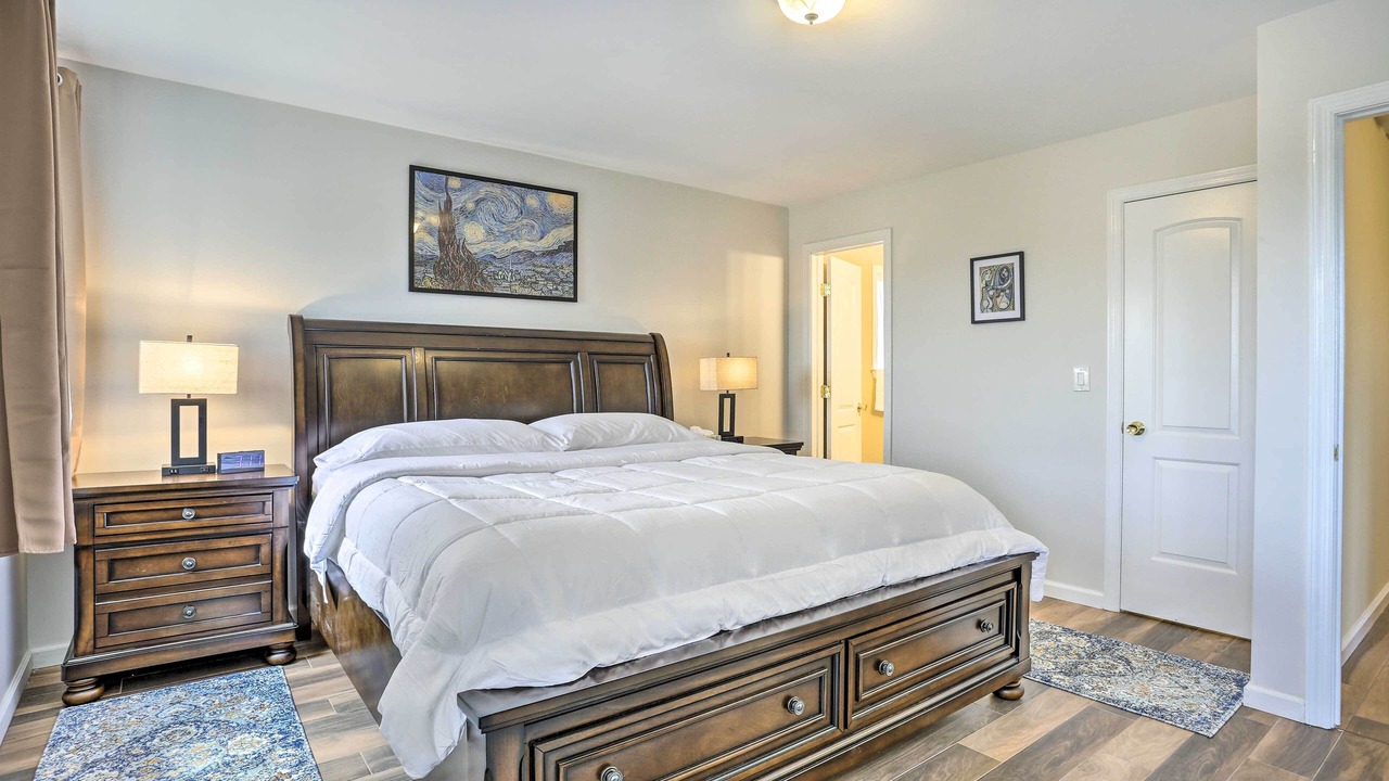Photo of Bedroom in Glen Cove