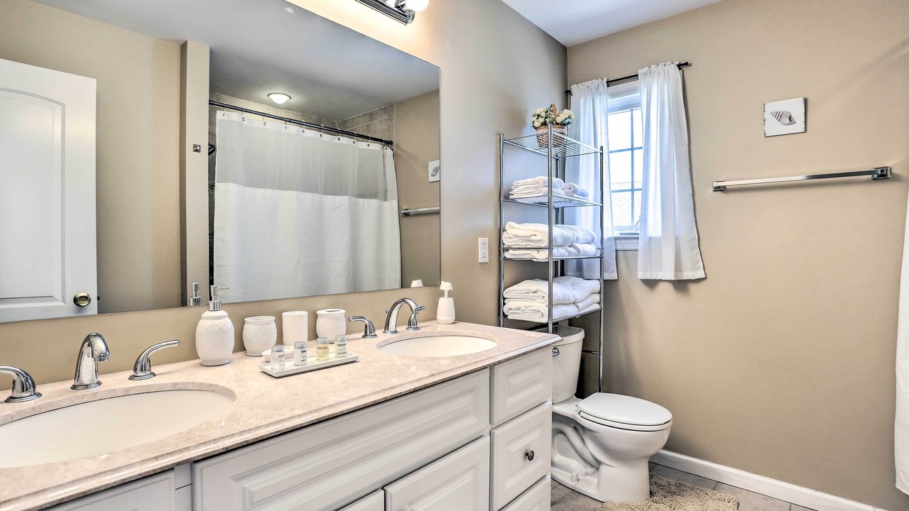 Photo of Bathroom in Glen Cove