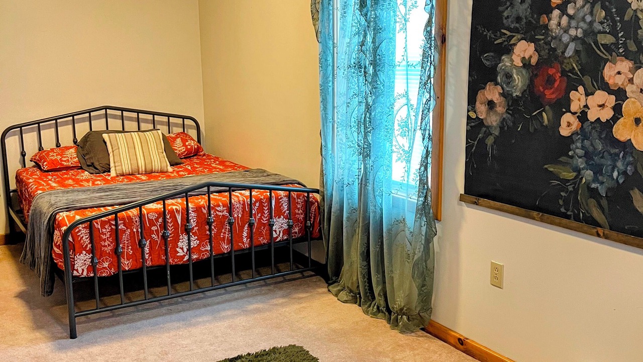 Photo of Bedroom in Liberty