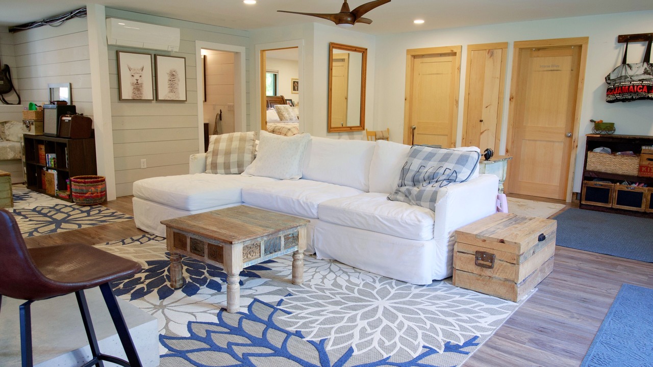Photo of Livingroom in North Troy