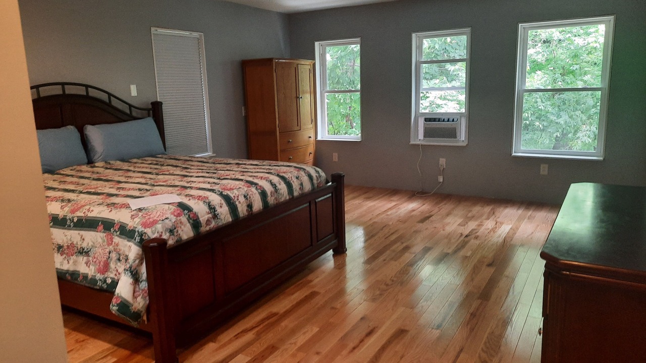 Photo of Bedroom in North Creek