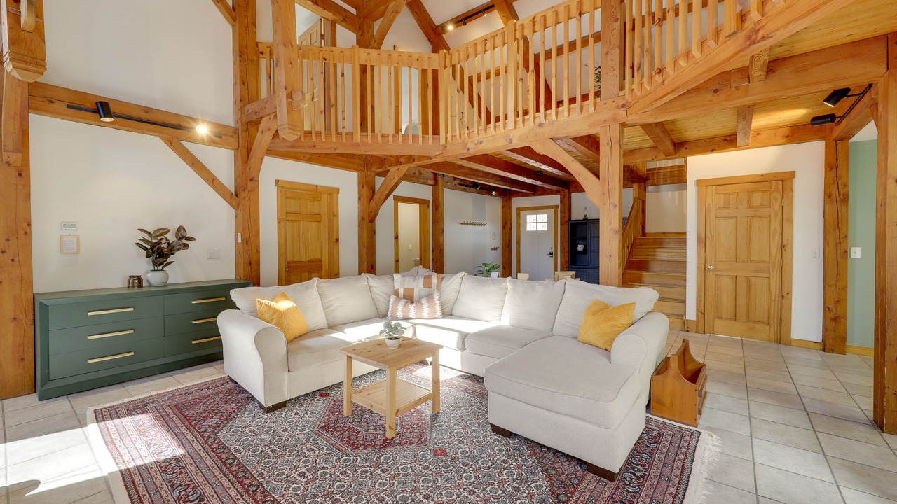 Photo of Livingroom in New Durham