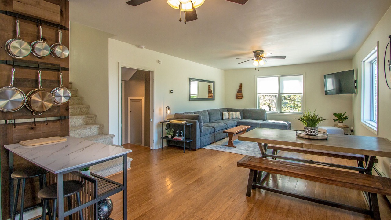 Photo of Livingroom in Madison