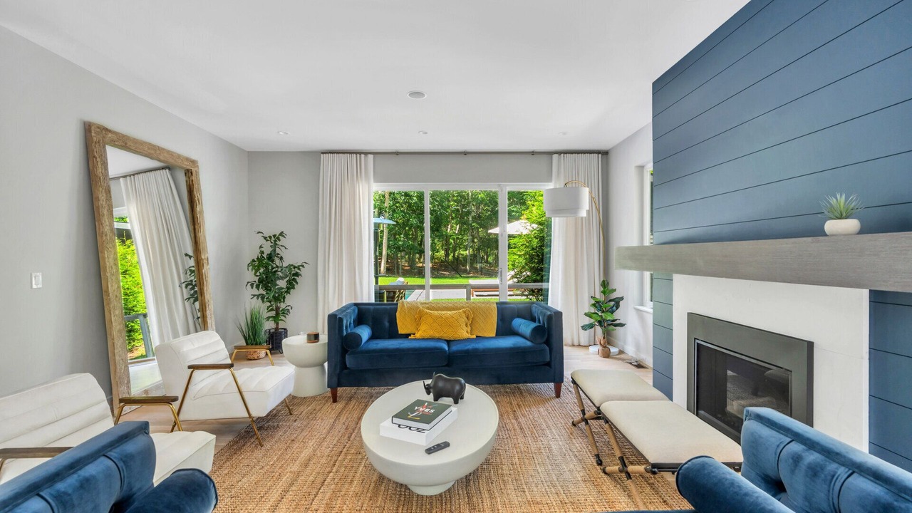 Photo of Livingroom in Water Mill