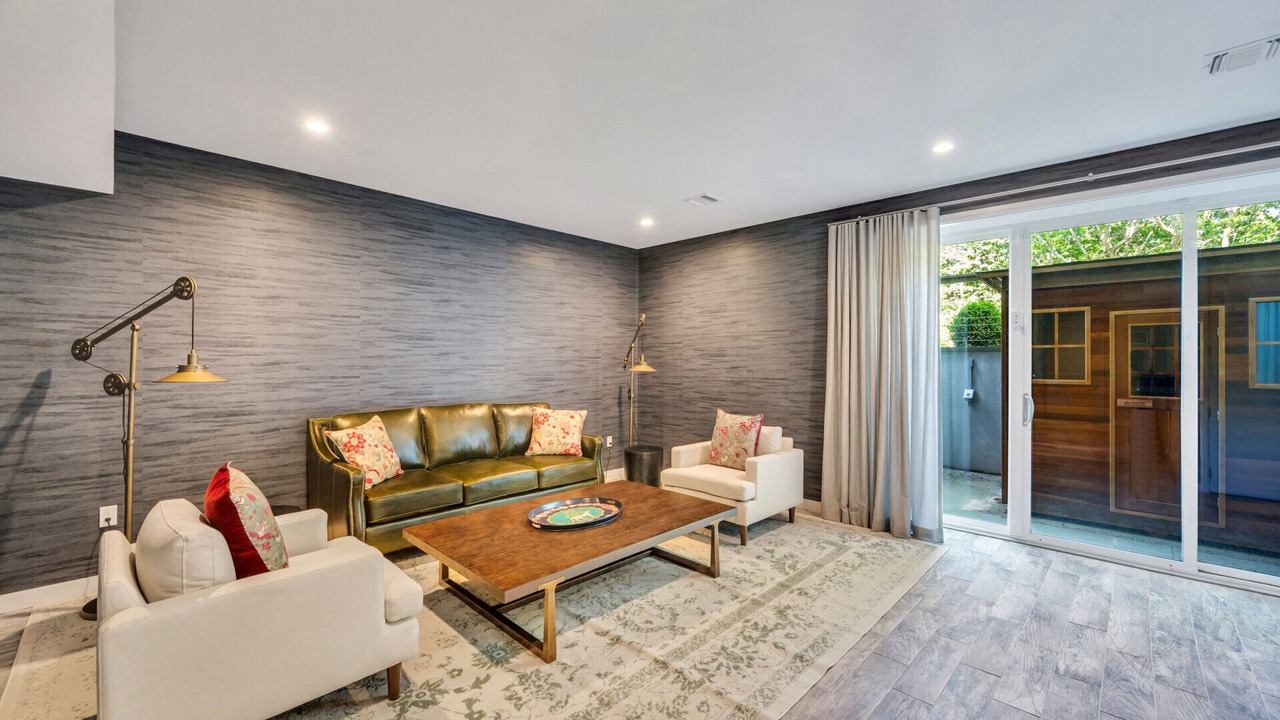 Photo of Livingroom in Water Mill